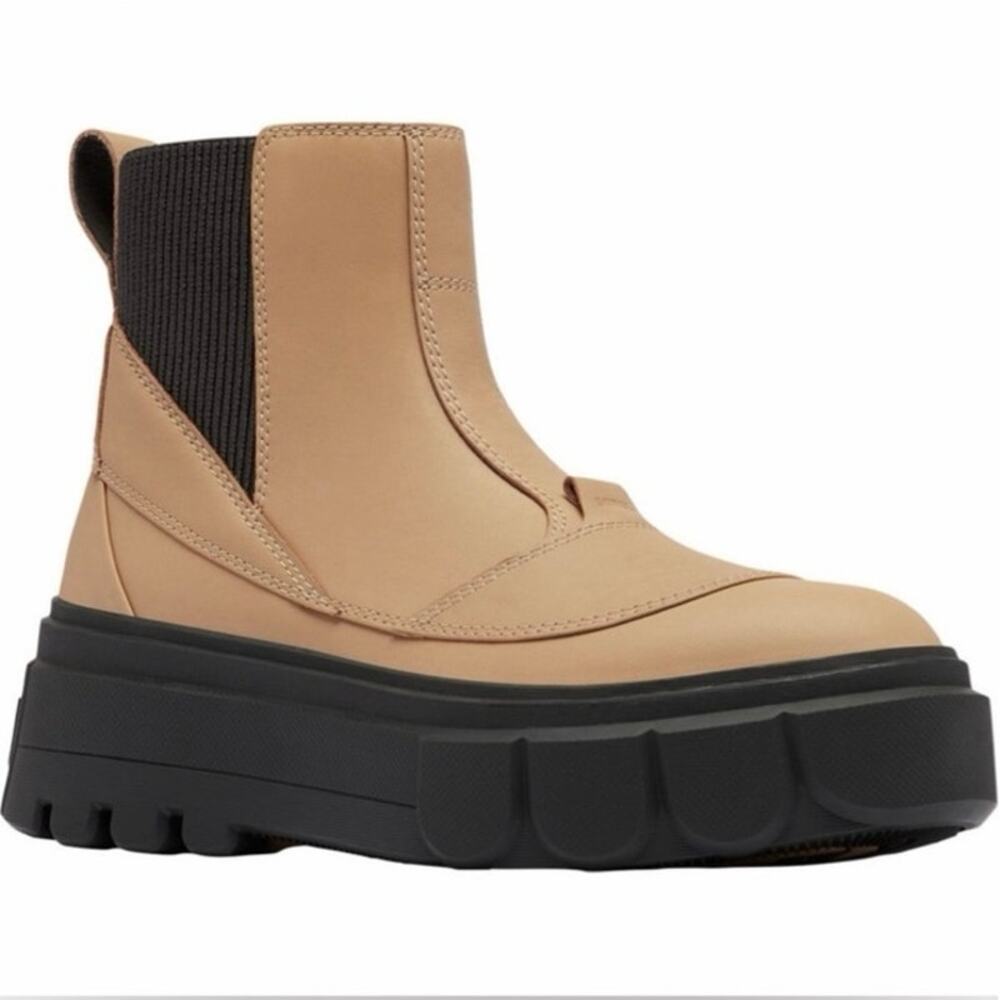 NWT Women’s Sorel Cariboux Waterproof Platform Chelsea Boot in Tan/Black SZ 7.5